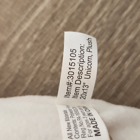 Despicable Me Unicorn Pillow Pet Style Stuffed Animal 20" X 13" - Picture 10 of 12